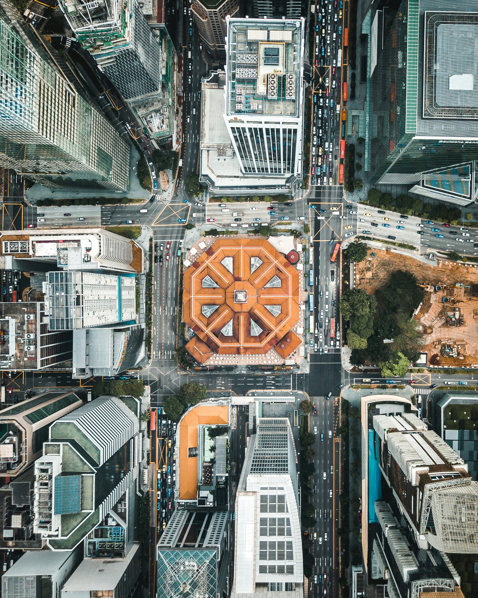 smooth coordination in complexity